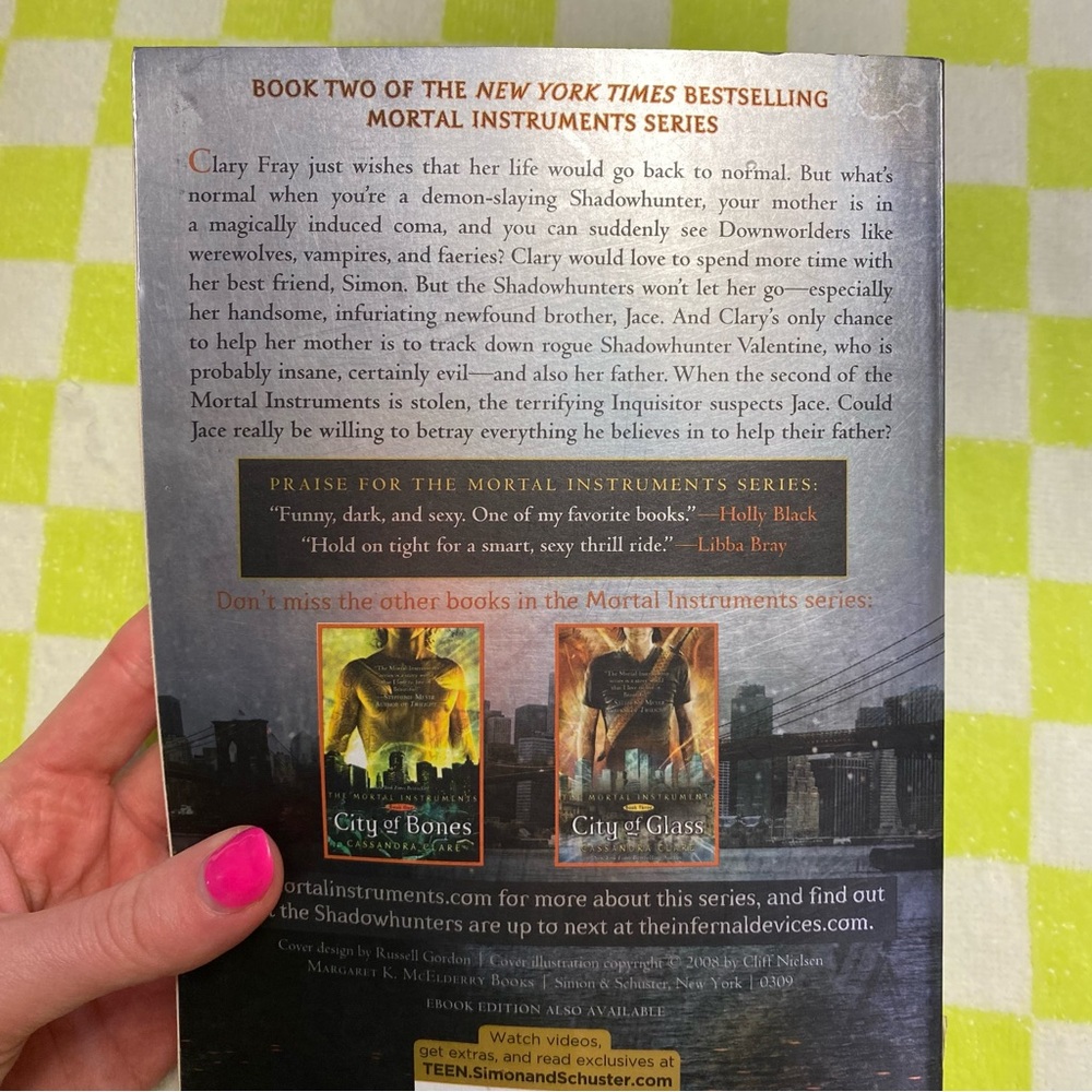 Mortal Instruments Book - Picture 4 of 4